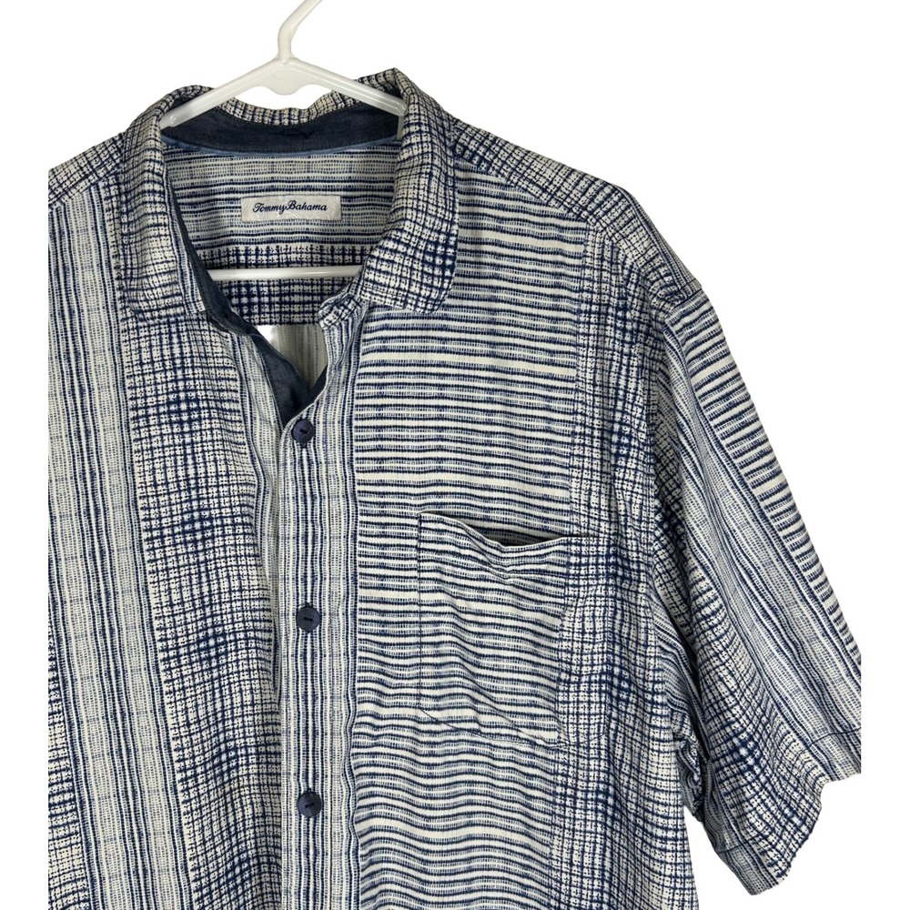 Tommy Bahama Mens XL Blue White Textured Striped 100% Silk Short Sleeve Shirt